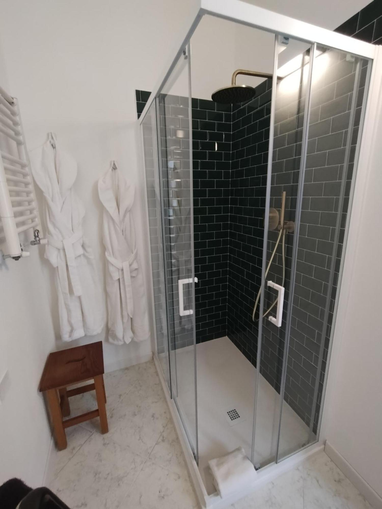 Palazzo Cusani Charming Rooms Vercelli Luaran gambar
